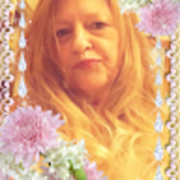 Meet your Posher, Chrissy - Picture 1 of 1